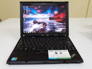 Laptop-Lenovo-X200_4